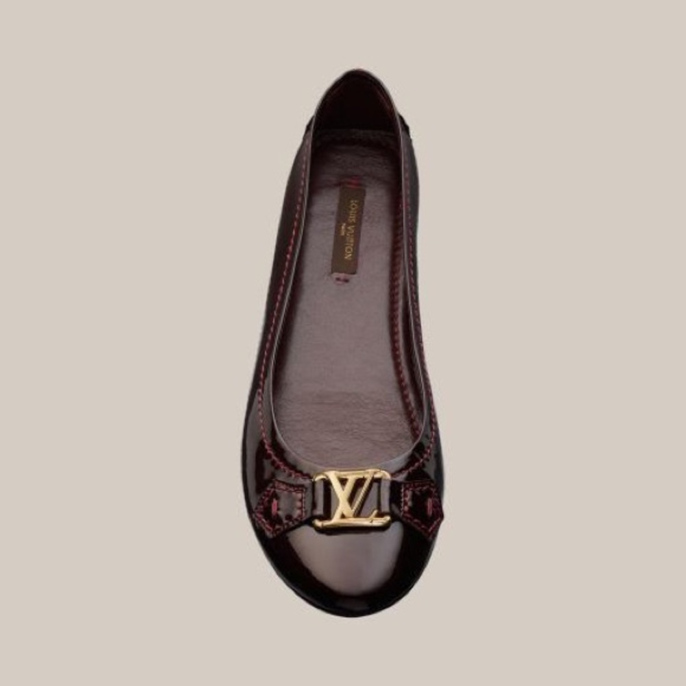 LOUIS VUITTON Leather Oxford Flat Ballerina